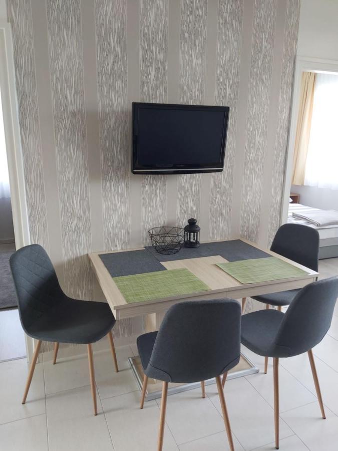 Apartmanhaz Horvath Leilighet Balatonboglár Eksteriør bilde